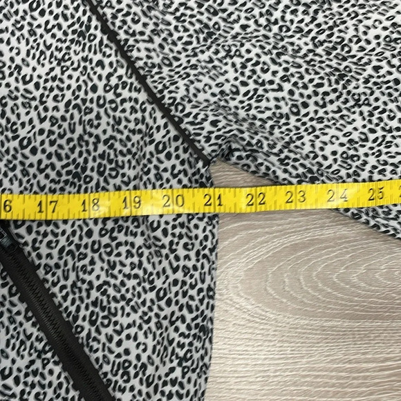 NWOT Anthropologie Allfenix All Fenix Leopard Print White Black Crop Jacket L - Picture 7 of 16